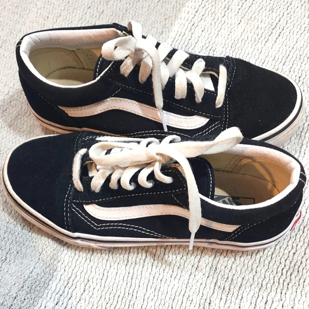Girls Off the Wall Vans size 3